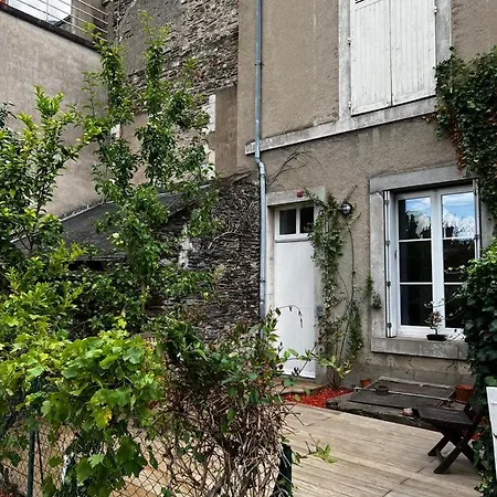Apartment Au Calme Terrasse Privee Place De Parking Securisee Angers