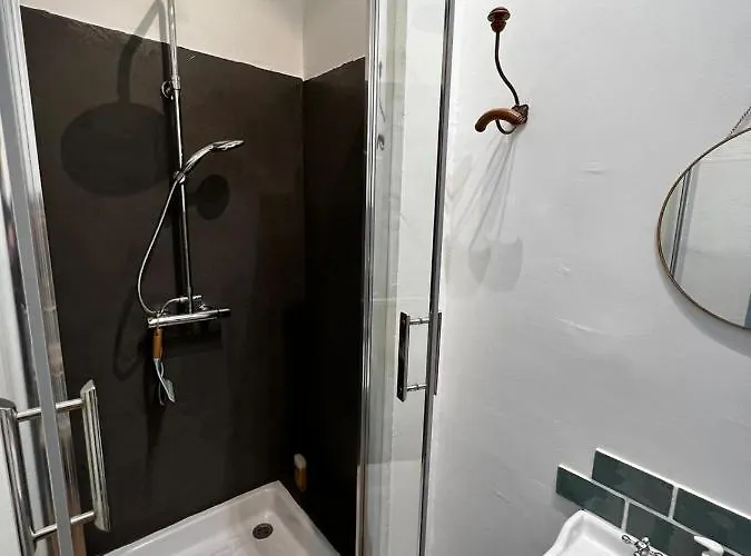 Apartment Au Calme Terrasse Privee Place De Parking Securisee