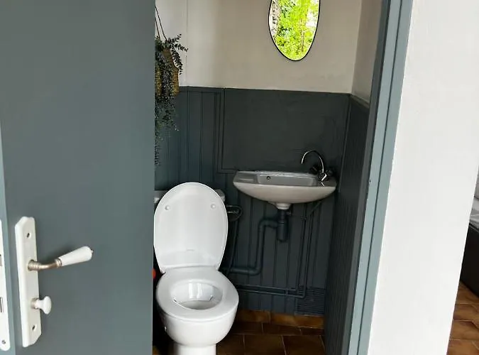 Au Calme Terrasse Privee Place De Parking Securisee Angers